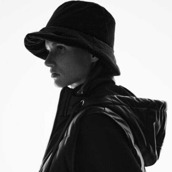 Black Zara Nylon Bucket Hat (NWT)